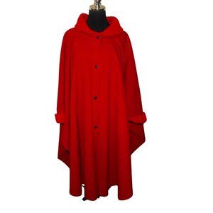 Coloratura Lebanon, Pennsylvania Vintage 100% Pure Wool Red Cape